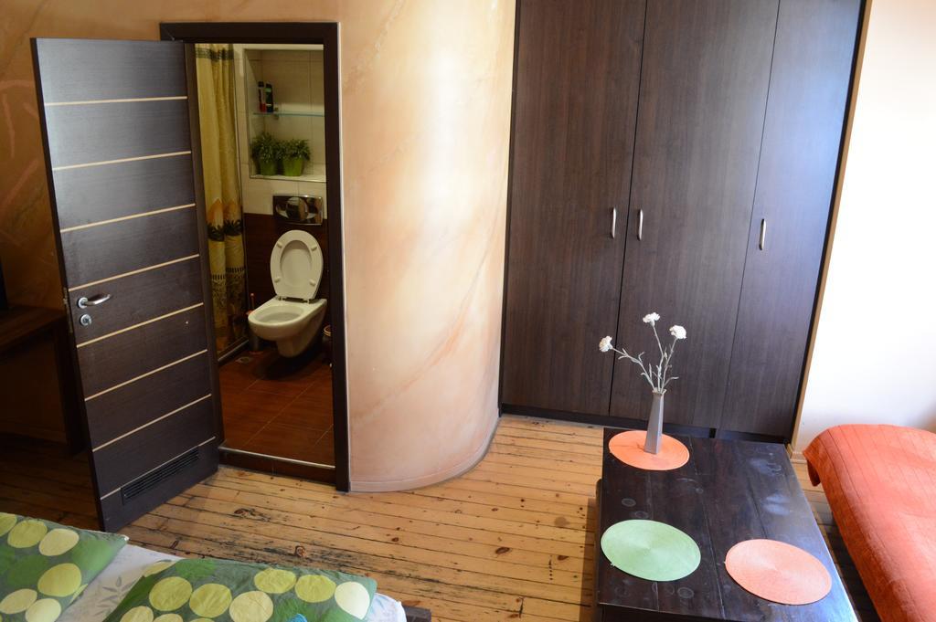 Elegance On A Budget - Rooms For Rent In Sofia Center Exterior foto