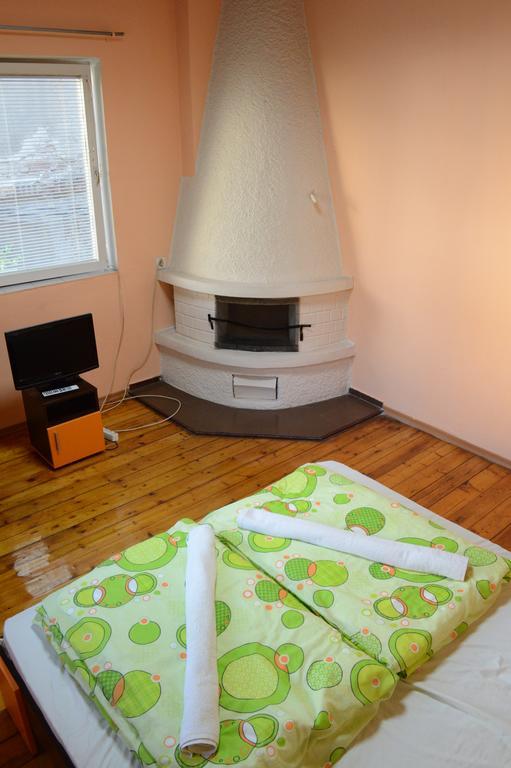 Elegance On A Budget - Rooms For Rent In Sofia Center Exterior foto
