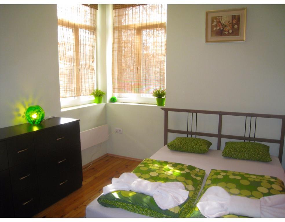 Elegance On A Budget - Rooms For Rent In Sofia Center Exterior foto