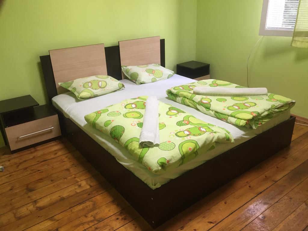 Elegance On A Budget - Rooms For Rent In Sofia Center Exterior foto
